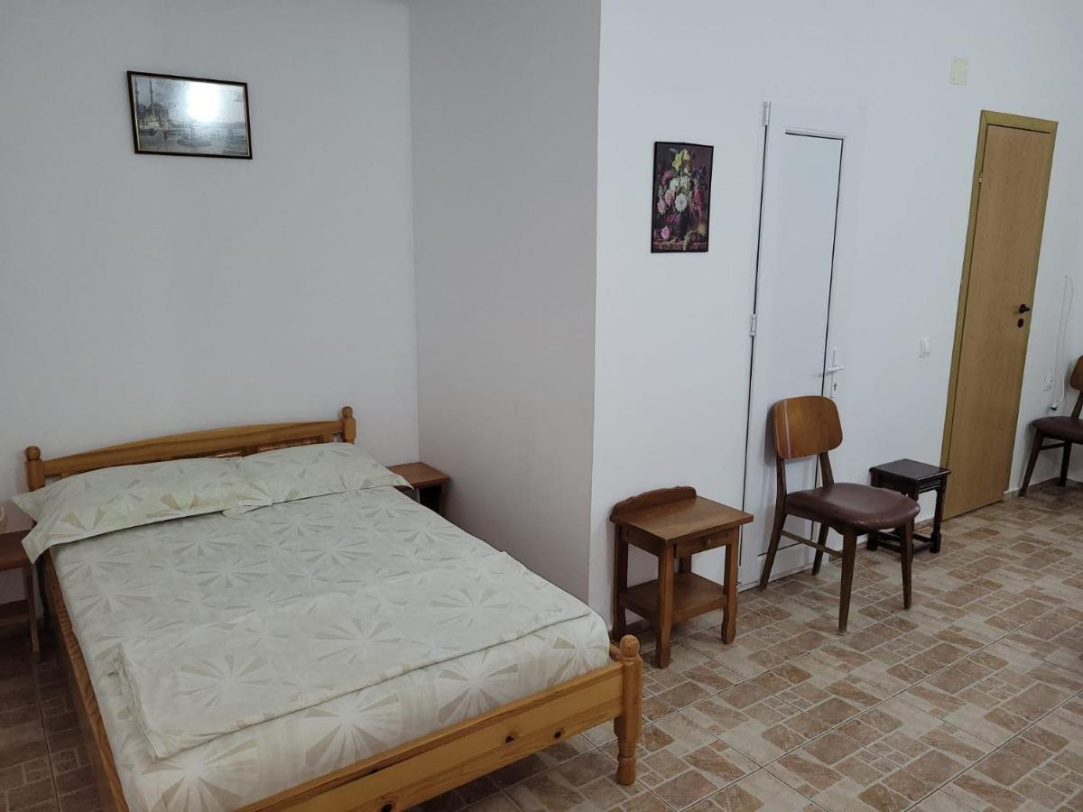 Cazare Eforie Nord, Plaja Acapulco, Garsoniere Four Studios, Bucatarie Comuna, Baie Proprie, Etaj 4, Fara Lift Bagian luar foto